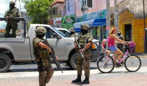 Los elementos del Ejército mexicano vigilan las calles desde hace diez años en la lucha contra el crimen