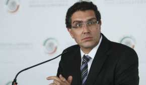 El senador Armando Ríos Piter se va del PRD por diferencias con la forma de hacer política de dicha institución