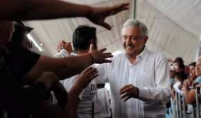 López Obrador dijo que su partido será precavido en cuanto adhesiones del SNTE a su partido se trata