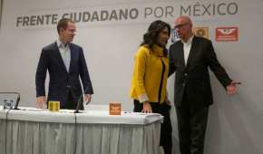 Los dirigentes de los tres partidos que integran el Frente Ciudadano: Ricardo Anaya (PAN), Alejandra Barrales (PRD) y Dante Delgado (MC)