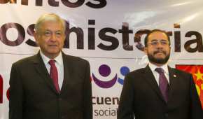 López Obrador y Eric Flores durante la presentación de la coalición