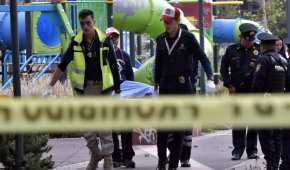 Autoridades de la CDMX recogen el cuerpo de un hombre que tenía seis balazos