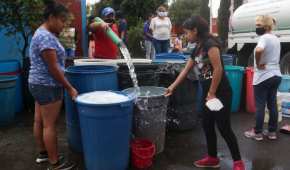 Solo en Guadalajara la administración municipal dispondría de 50 pipas para abastecer de agua.