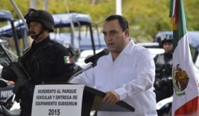 Roberto Borge ya fue denunciado ante la PGR por el actual gobernador de Quintana Roo, Carlos Joaquín
