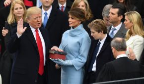 Donald Trump fue recibido en la Casa Blanca por su antecesor, Barack Obama, así como las esposas de ambos