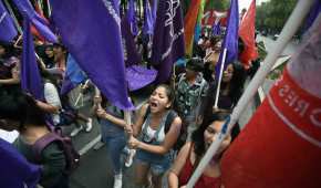 Mujeres recorrieron Av. Reforma en la CDMX la tarde de este miércoles