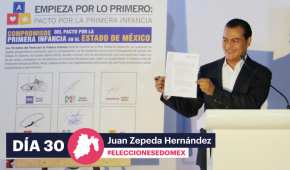 El candidato del PRD durante la firma del Pacto por la Primera Infancia en el Estado de México