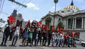 Un grupo de jóvenes rechazados de instituciones de educación en México piden más espacios educativos