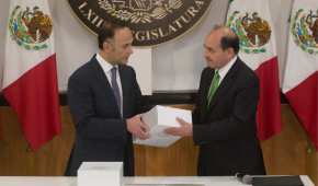 El secretario general de la Cámara de Diputados, Mauricio Farah, y el subsecretario de Segob, Felipe Solís