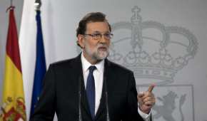 El presidente del gobierno español anunció medidas contra las autoridades de Cataluña