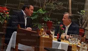 José Antonio Meade y Miguel Ángel Osorio Cong comiendo en el restaurante Mesón Puerto Chico