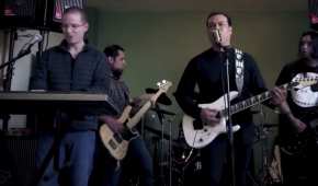Ricardo Anaya y Juan Zepeda tocaron la canción ADO del grupo de rock urbano, El Tri
