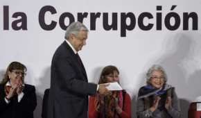 López Obrador carece de ideas para México, que no sean volver al pasado, escribe Hiriart