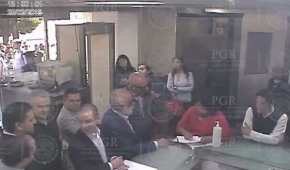 Las imágenes que difundió la PGR sobre la visita que hizo Ricardo Anaya a la oficina gubernamental