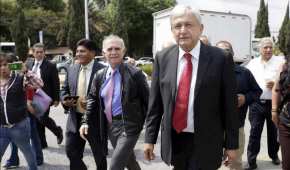 Existe la posibilidad de que López Obrador eche para atrás los contratos en materia energética, escribe Quintana