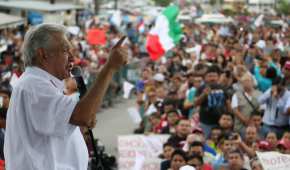 AMLO le pide a Donald Trump respete a los mexicanos.