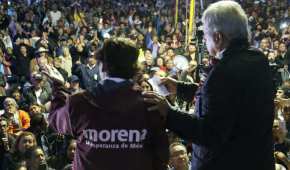 Andrés Manuel López Obrador está recorriendo el país para solicitar voto parejo por los candidatos de su partido.