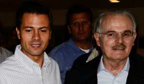 Enrique Peña Nieto junto a Francisco Labastida, en junio de 2012