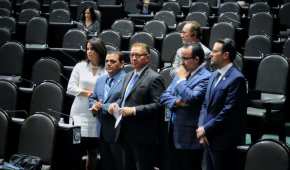Morena busca reducir el sueldo de los diputados federales