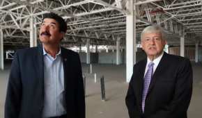 El gobernador invitó a López Obrador a un hospital inconcluso
