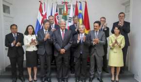 Andrés Manuel López Obrador, próximo presidente de México, se reunió con embajadores de Asía y Pacífico
