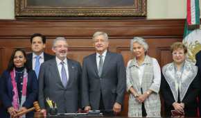 El presidente electo (centro) en su visita a la Suprema Corte de Justicia de la Nación, en agosto pasado