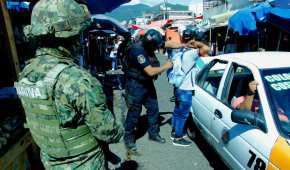 Elementos de la Marina y ministeriales durante un operativo en Guerrero