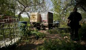 Una toma clandestina de combustible y 4 vehículos con contenedores de gasolina robada en Culiacán, Sinaloa