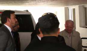 El exgobernador De Tabasco durante su salida de la Torre Médica del penal de Tepepan