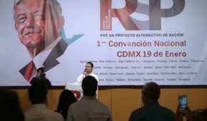 Juan Peña Neder, coordinador nacional de Redes Sociales Progresistas, durante una convención en la CDMX