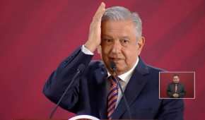 Andrés Manuel López Obrador dijo que pese a las dificultades no cederá ante las presiones de sus opositores