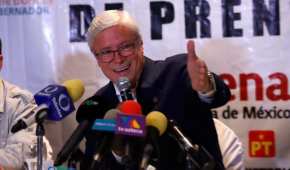 Jaime Bonilla es todo sonrisas luego de la elección para gobernador de Baja California