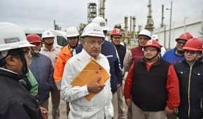 El presidente López Obrador encabezó un recorrido por la refinería de Ciudad Madero, Tamaulipas