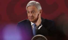 Todos los políticos mienten, es cierto. Pero López Obrador se ha excedido, escribe Pablo Hiriart