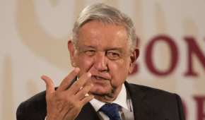 El presidente López Obrador llamó al crimen organizado para que no repartan despensas