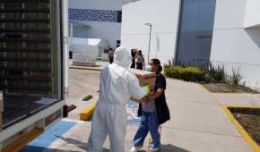 Los trabajadores de Bimbo acudne a los hospitales para entregar el lunch