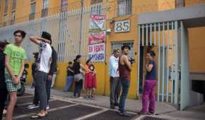 Capitalinos desalojan sus casas tras sonar la alerta sísmica en la CDMX