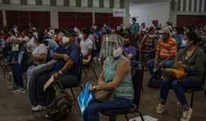 Los maestros de Veracruz comenzaron a ser vacunados este 20 de abril.