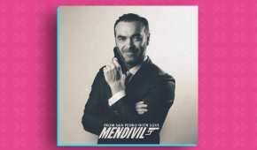 Eduardo Alonso Mendívil posa como James Bond en una foto que publicó en sus redes sociales.
