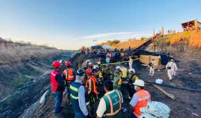 Las labores para el rescate de los 7 mineros atrapados en una mina carbonera siguen