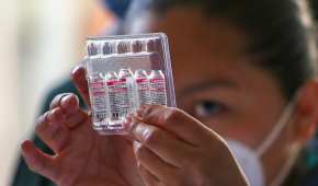 El aumento de contagios con la variante ómicron está provocando nuevas restricciones en todo el mundo