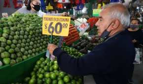 El precio del limón va en aumento debido a la inflación.