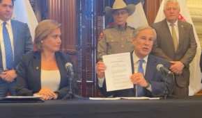 Greg Abbot y Maru Campos firman acuerdo para reforzar la seguridad en la frontera