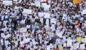 “No somos criminales, somos estudiantes”, gritaron los manifestantes en Guanajuato