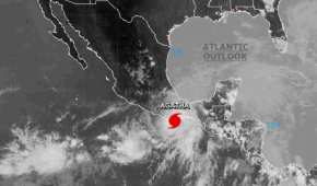 El ciclón llegó como categoría 2 a Oaxaca