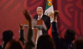 López Obrador mencionó que la oposición deben convencer a los electores