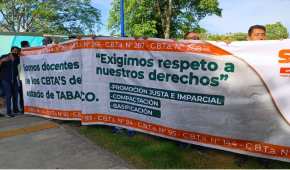 Extrabajadores del municipio de Jalpa de Méndez solicitaron el pago de laudos laborales