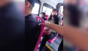 En redes sociales circuló un video de una fuerte discusión en el transporte público