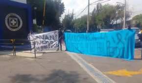 Fanáticos se manifestaron en La Noria por el mal desempeño de los jugadores