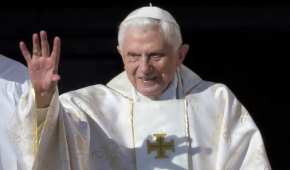 El papa Francisco pidió a los fieles que oren por el pontífice retirado